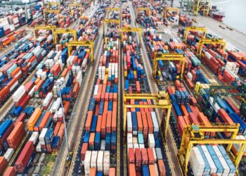 ΕΛΣΤΑΤ: Πτώση στις εισαγωγές του Μαρτίου