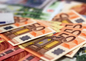 Επίδομα 800 ευρώ: Σε δύο φάσεις η καταβολή στις ειδικές κατηγορίες εργαζομένων