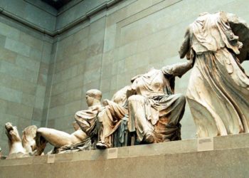 Μενδώνη: Προϊόν κλοπής τα γλυπτά του Παρθενώνα στο βρετανικό μουσείο (video)