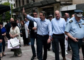 Μητσοτάκης: Το πρωί στον Πειραιά, το βράδυ στο STAR