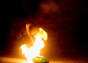 Επίθεση με μολότοφ στο πάρκινγκ της Τροχαίας Αττικής