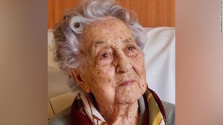 Ισπανία: Γυναίκα 113 ετών βγήκε νικήτρια απο τη μάχη με τον κορoνοϊό