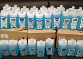 Δωρεάν αντισηπτικά στην αστυνομία από τον Πανελλήνιο Φαρμακευτικό Σύλλογο