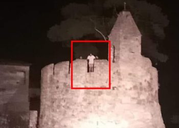 Ναύπακτος: 17χρονος πήδηξε απο τον Φάρο και τραυματίστηκε σοβαρά(video)