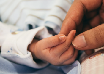 Έναρξη της εκπαίδευσης ανάδοχων και θετών γονέων