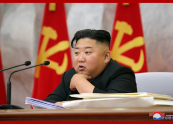 Εμφανίστηκε μετά από τρεις εβδομάδες ο Κιμ Γιονγκ Ουν