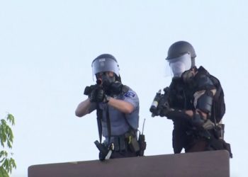 ΗΠΑ: Τραυματίστηκε από πλαστικές σφαίρες το τηλεοπτικό συνεργείο του Reuters στη Μινεάπολις