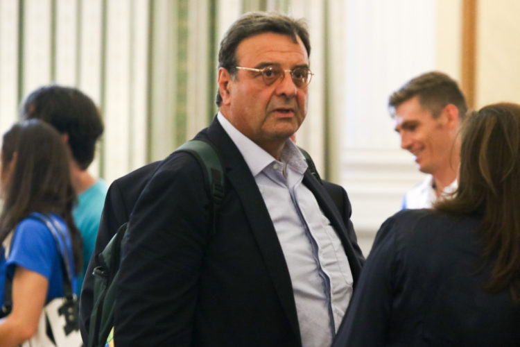 Ήρθε η ώρα του Κούβελου στην ΕΟΕ με 13+2 υποστηρικτές