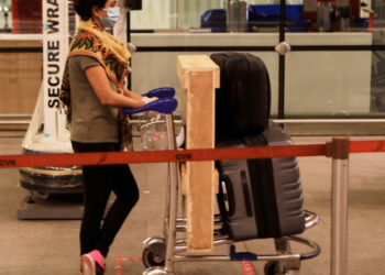 Κορονοϊός: Παρατείνεται η υποχρεωτική καραντίνα όσων εισέρχονται στην Ελλάδα