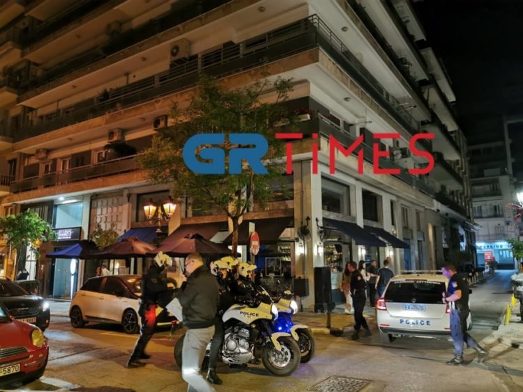 Θεσσαλονίκη: Συνωστισμός σε take away μπαρ – Παρέμβαση της αστυνομίας