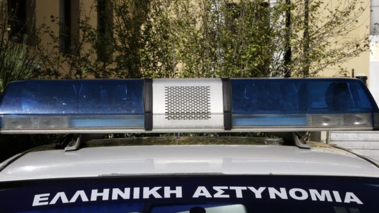 Νεκρός εντοπίστηκε 50χρονος μέσα στο σπίτι του