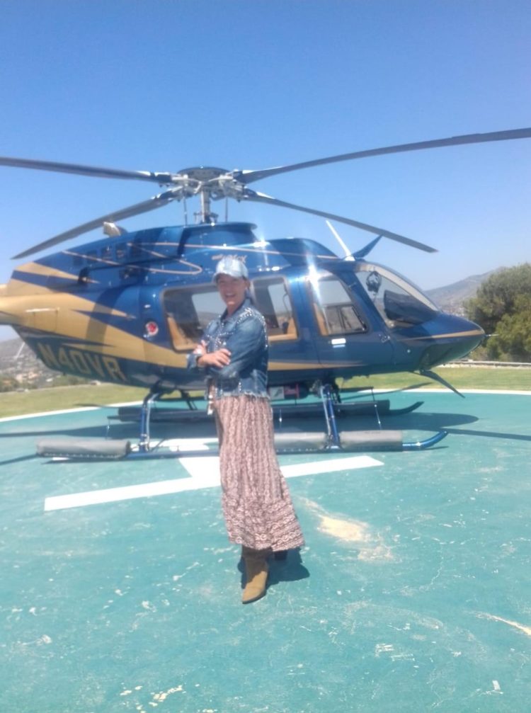 Πετάει με ελικόπτερο η Μπάρμπα, αλλά απεχθάνεται τις… χλιδές!