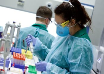 Κορονοϊός: Πότε θα γίνεται τεστ σε νοσοκομεία – κλινικές