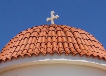 Ηράκλειο: Παπάς απεργεί από τη Θεία Λειτουργία