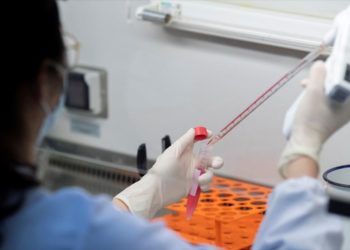 Κορονοϊός: Επιστήμονες από ΗΠΑ και Καναδά ισχυρίζονται ότι οι υψηλές θερμοκρασίες δεν σταματούν τη μετάδοση