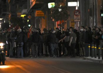 Συγκρούσεις ΜΑΤ και αντιεξουσιαστών στην Κυψέλη