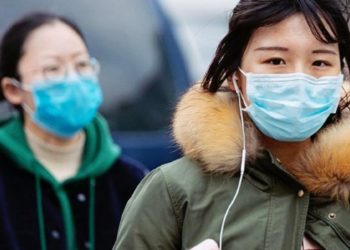 Κίνα: Με βραχιολάκι που θα μετρά τη θερμοκρασία τους επιστρέφουν στα θρανία οι μαθητές