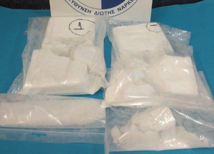 Γλυφάδα : 2 κιλά κοκαΐνη σε πορτ μπαγκάζ αυτοκινήτου