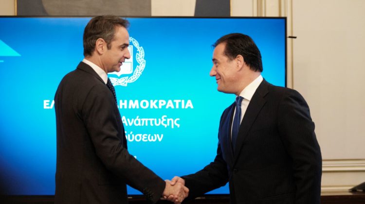 Όταν η κυβέρνηση παραδέχεται ότι ο κορωνοϊός μας έσωσε!