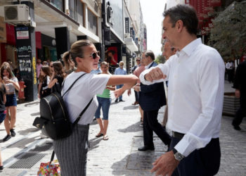 Επίσκεψη Μητσοτάκη στην αγορά της Ερμού