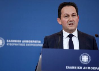 Πέτσας: Ευθύνη όλων η ακηδεμόνευτη πληροφόρηση