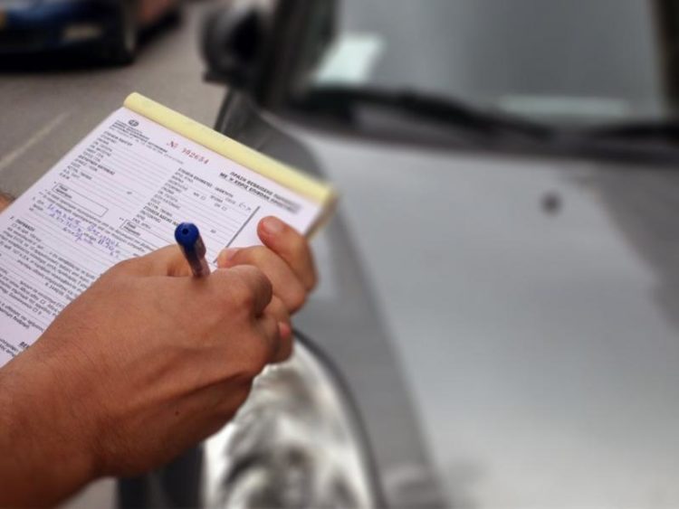 Κορονoϊός: Σε ισχύ πρόστιμα 150 – 1.000 ευρώ για μη χρήση μάσκας και αποστάσεις