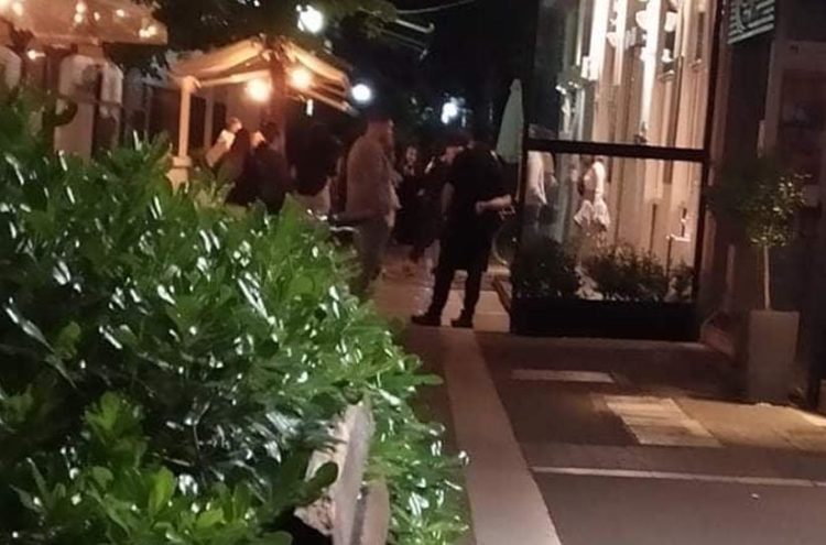 Λάρισα: Συλλήψεις για πάρτι με take away ποτά