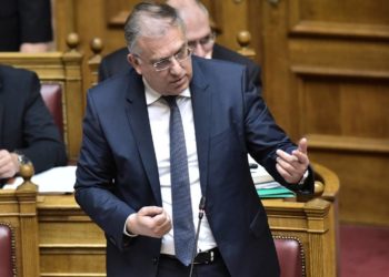 Θεοδωρικάκος: Αποκλειστικό προνόμιο του πρωθυπουργού ο ανασχηματισμός