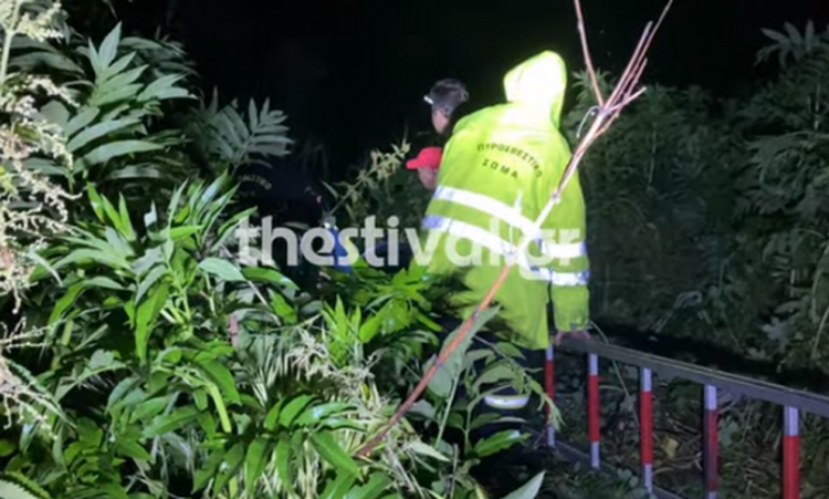 Θεσσαλονίκη: Δραματική διάσωση 21χρονου από χείμαρρο