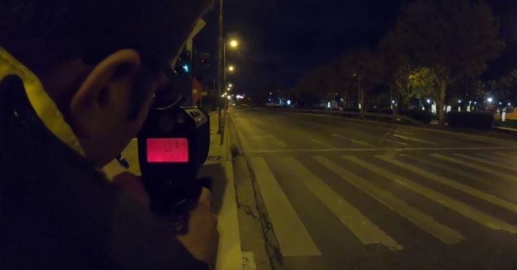 Κόντρες στην παραλιακή -Βεβαιώθηκαν πάνω από 100 παραβάσεις χθες βράδυ