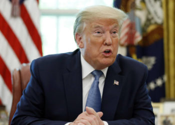 Τραμπ: Απειλές για λουκέτο σε μέσα κοινωνικής δικτύωσης