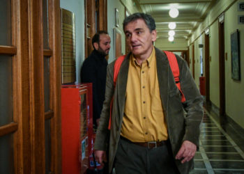 Τσακαλώτος: Παραδοχή ανακριβειών από τη Νέα Δημοκρατία