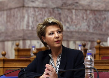 Γεροβασίλη: Λαθροχειρία το πακέτο παροχών της κυβέρνησης