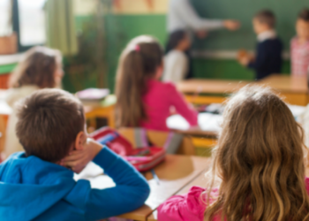 Δημοτικά σχολεία: Σχέδιο για την επιστροφή μόνο της Πέμπτης και Έκτης τάξης