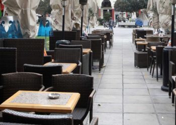 Στη Βουλή αύριο οι ρυθμίσεις για τα τραπεζοκαθίσματα