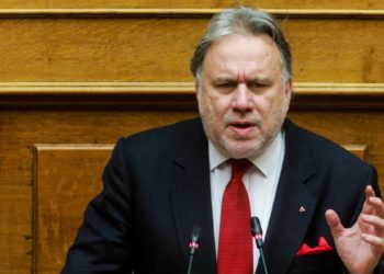 Κατρούγκαλος: Να δοθούν στη Βουλή τα διαβήματα για τον Έβρο