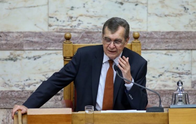 Δωρεά της Βουλής προς τιμήν του Δημήτρη Κρεμαστινού