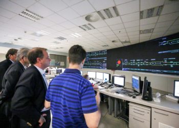 Υπουργική αυτοψία στο κέντρο ελέγχου του Μετρό