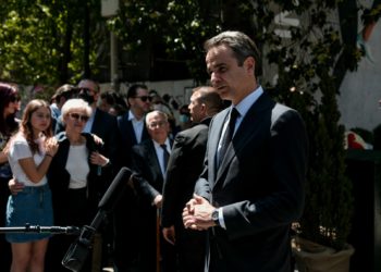 Marfin: Συγκίνηση στη τελετή μνήμης για τα θύματα