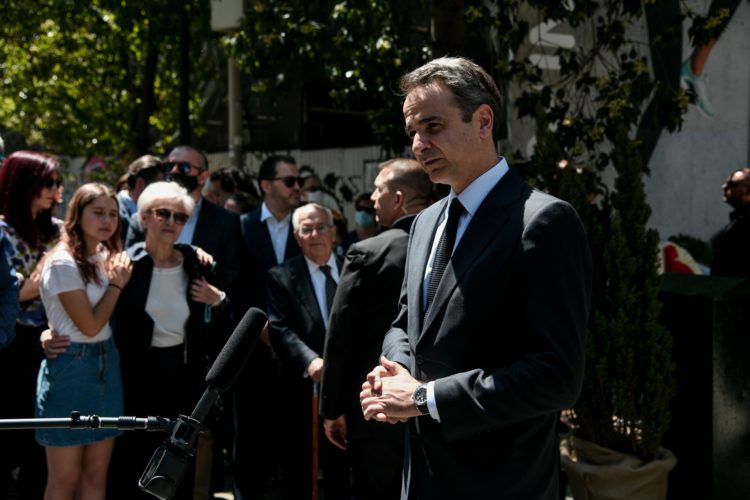 Marfin: Συγκίνηση στη τελετή μνήμης για τα θύματα