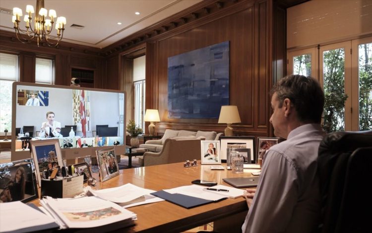 Μητσοτάκης: Τηλεδιάσκεψη με τους πολιτικούς ηγέτες επτά χωρών για την επανεκκίνηση της οικονομίας