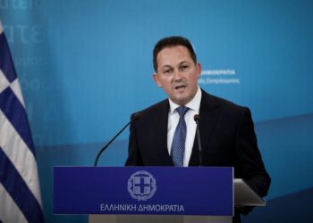 Πέτσας: Η κοινωνία προχωράει μπροστά, ο ΣΥΡΙΖΑ μένει ίδιος