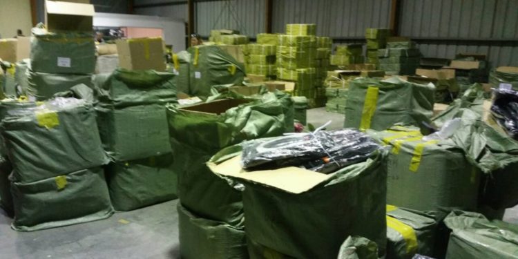 Εξάρθρωση δικτύου διακίνησης “μαϊμού” προϊόντων αλλά και μασκών