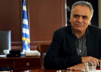 Σκουρλέτης: Υπάρχουν εισηγήσεις για μείωση μισθών στο δημόσιο