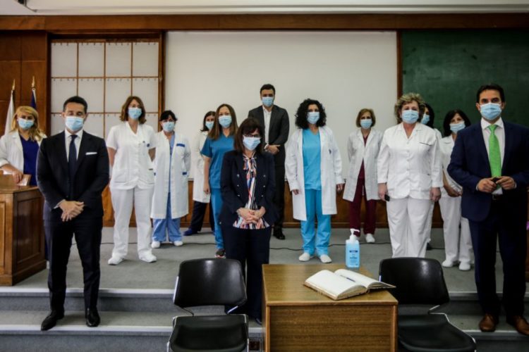 Επίσκεψη της Κ. Σακελλαροπούλου στον “Ευαγγελισμό”