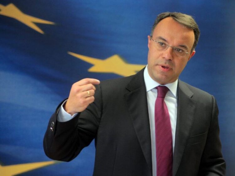 Σταϊκούρας: Σκέψεις για λελογισμένες μειώσεις φόρων