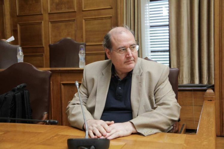 Φίλης: Να μην ανοίξουν τα σχολεία