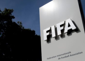 Αυστηρή προειδοποίηση της ΦΙΦΑ: Μονομερής απόφαση η μετάθεση των εκλογών της ΕΠΟ