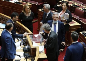 Υπόθεση Παπαγγελόπουλου: Ακύρωση της ψηφοφορίας ζήτησε ο ΣΥΡΙΖΑ