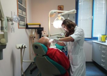 Με αυστηρά μέτρα, ξεκινά η επαναλειτουργία των οδοντιατρείων